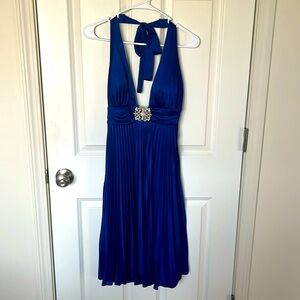 Cache dress.
